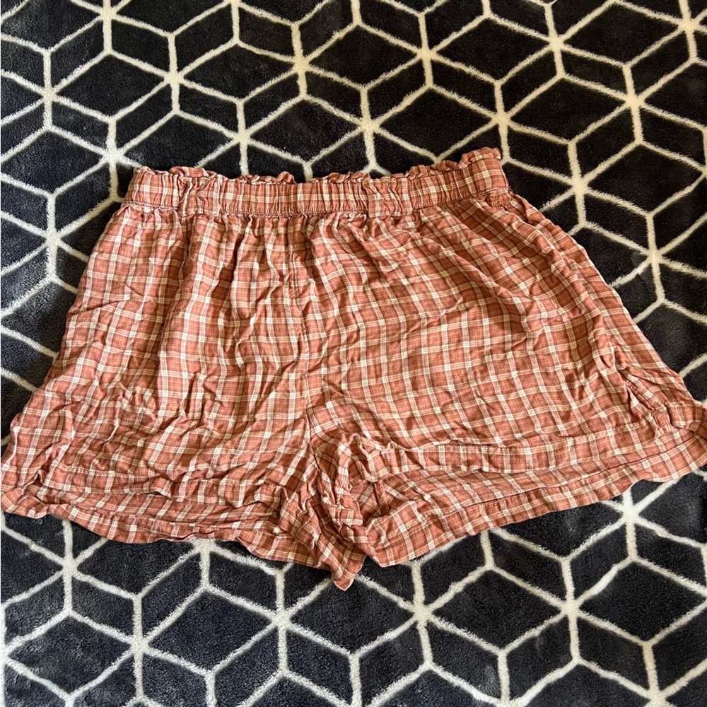AMERICAN EAGLE SOFT SHORTS SIZE LARGE